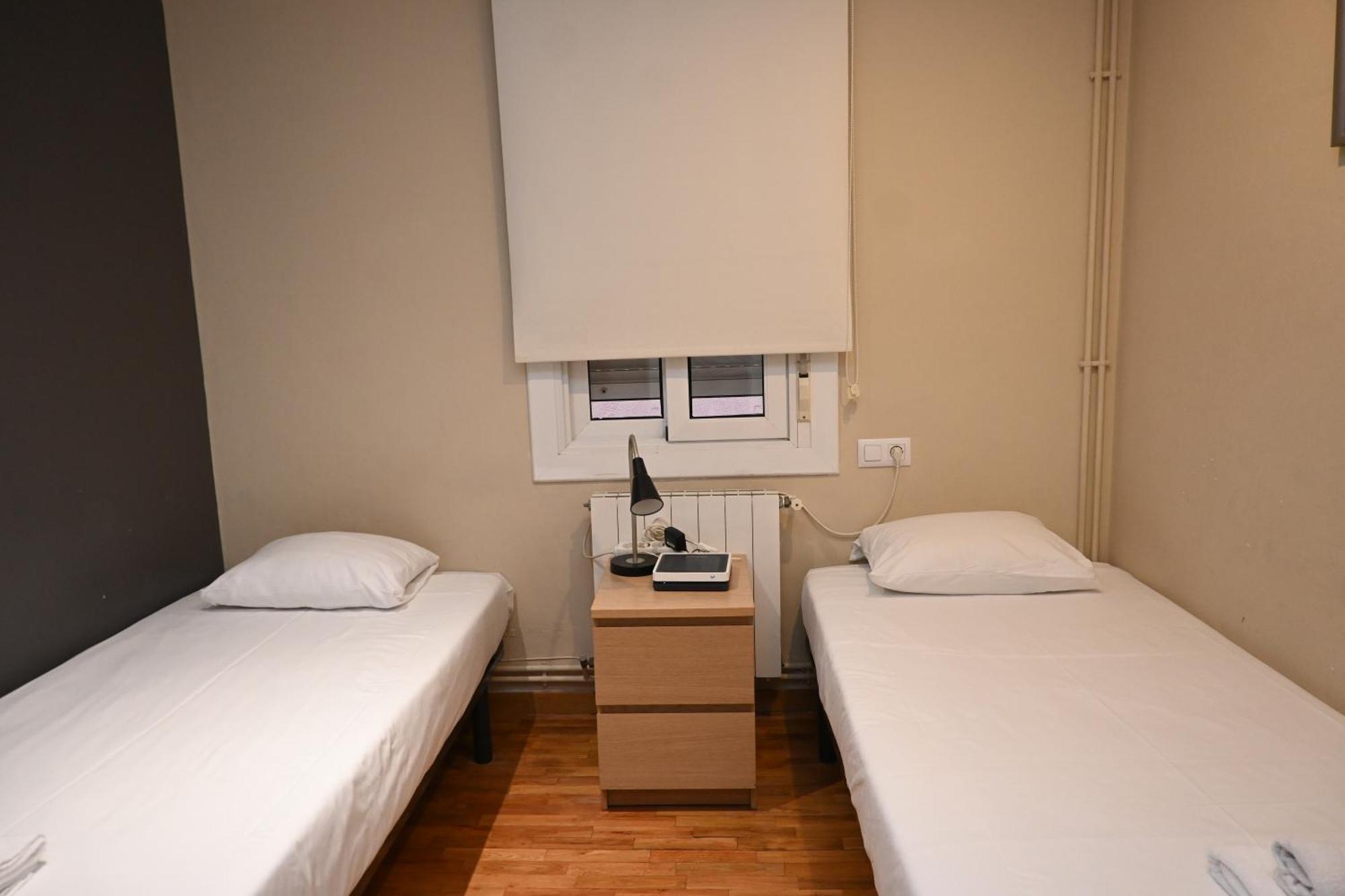 Homenfun Sants Estacion Apartment *
